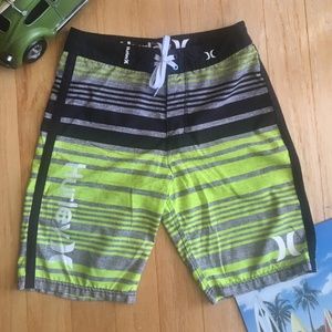 Hurley Boardshorts Boys Size 12 Green Black